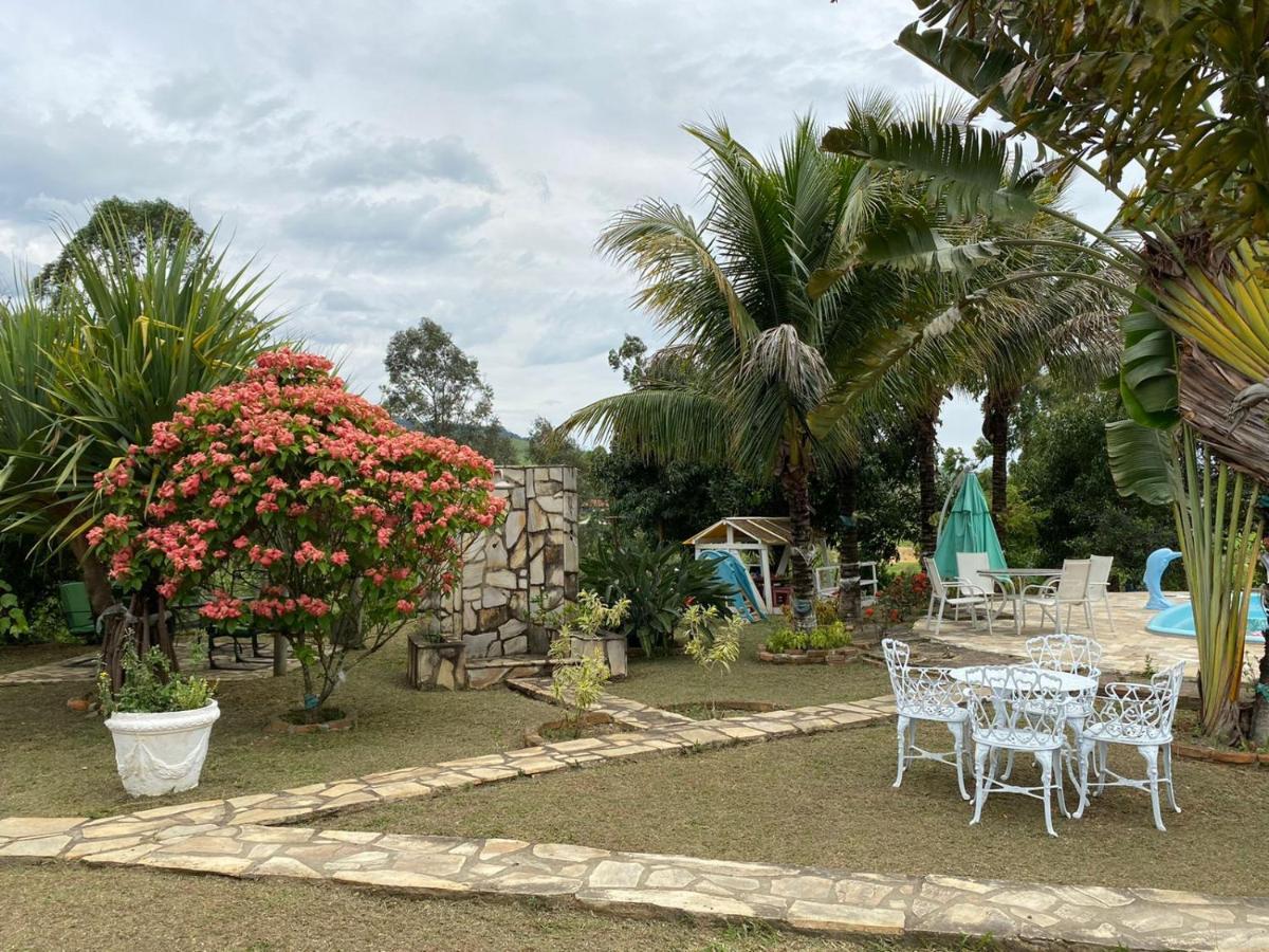 Hospedagem Recanto Das Orquideas Quatis Luaran gambar